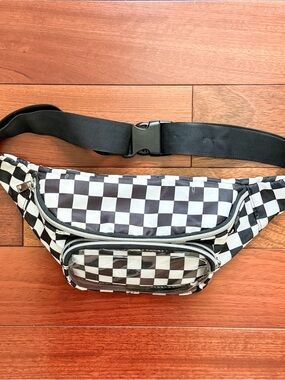 Black & White Checkerboard Fannypack